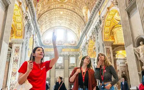 圣彼得大教堂、穹顶和梵蒂冈石窟：导游讲解, 罗马, 意大利, Vatican City Pass.