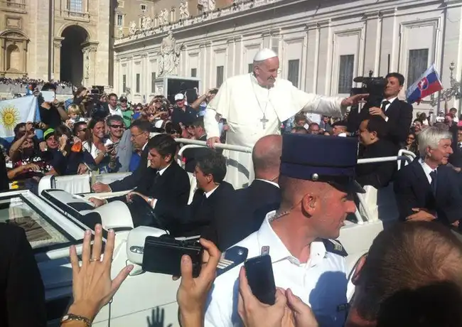 教皇觐见和圣彼得大教堂。导游介绍, 罗马, 意大利, Vatican City Pass.