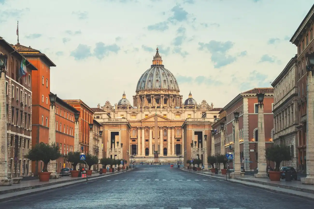 教皇觐见和圣彼得大教堂。导游介绍, 罗马, 意大利, Vatican City Pass.
