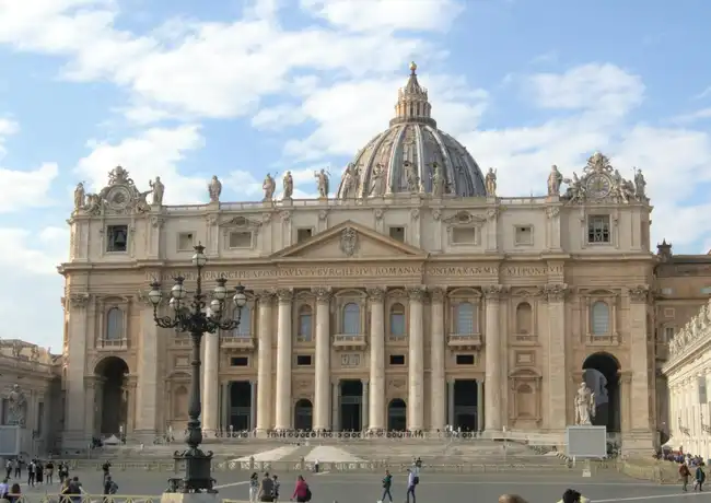 圣彼得大教堂、广场和梵蒂冈石窟：上午导游, 罗马, 意大利, Vatican City Pass.