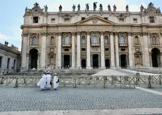 圣彼得大教堂、穹顶和梵蒂冈石窟：小团导游, 罗马, 意大利, Vatican City Pass.