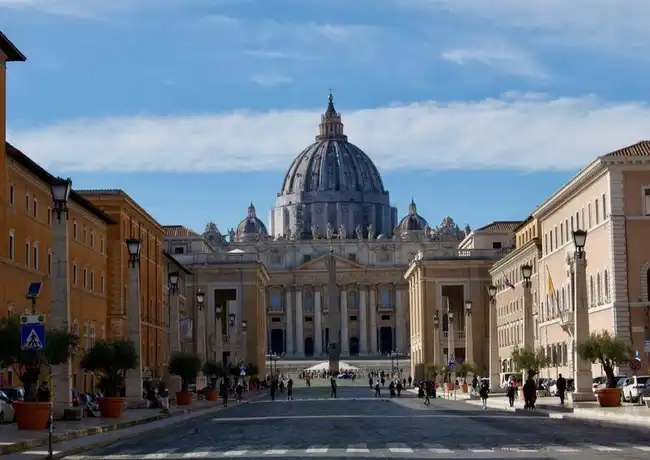 圣彼得大教堂、穹顶和梵蒂冈石窟：小团导游, 罗马, 意大利, Vatican City Pass.